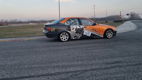BMW E36 élményvezetés a Kakucs Ringen 4