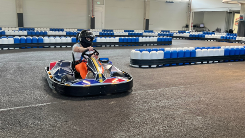 Éljétek át a sebesség örömét együtt! – Csoportos gokart élmény Székesfehérváron 9